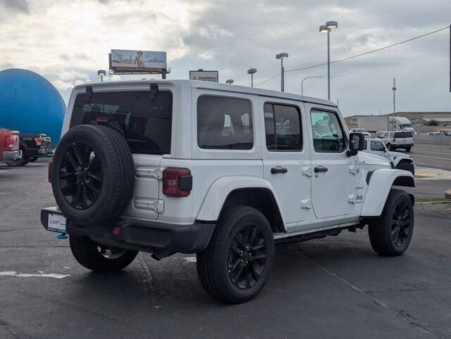 2024 Jeep Wrangler Sahara 4xe