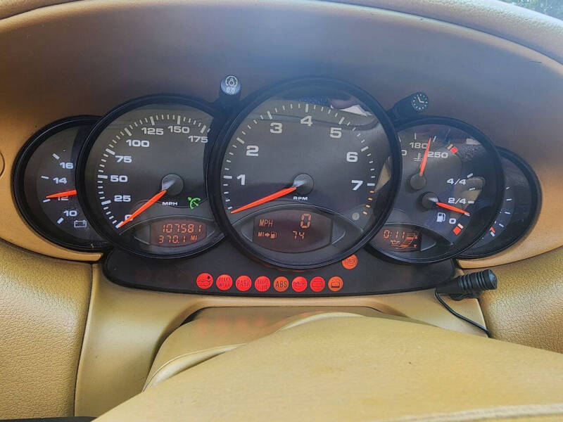2001 Porsche 911 Carrera