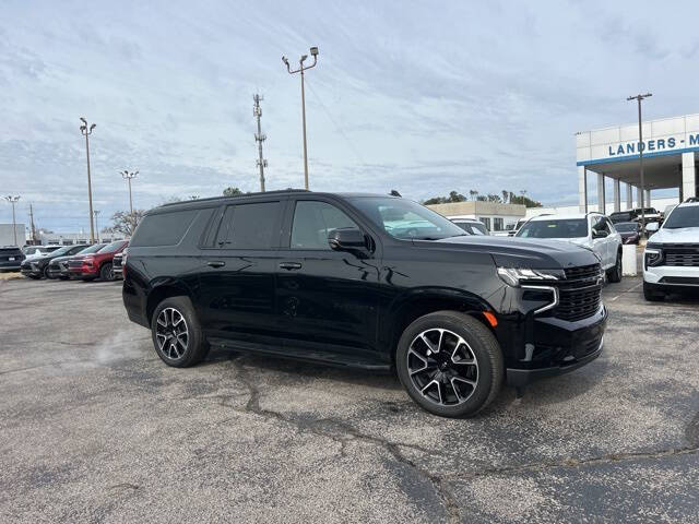 2023 Chevrolet Suburban RST