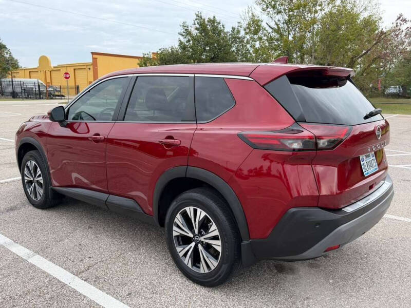 2022 Nissan Rogue SV