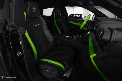 2024 Lamborghini Urus S