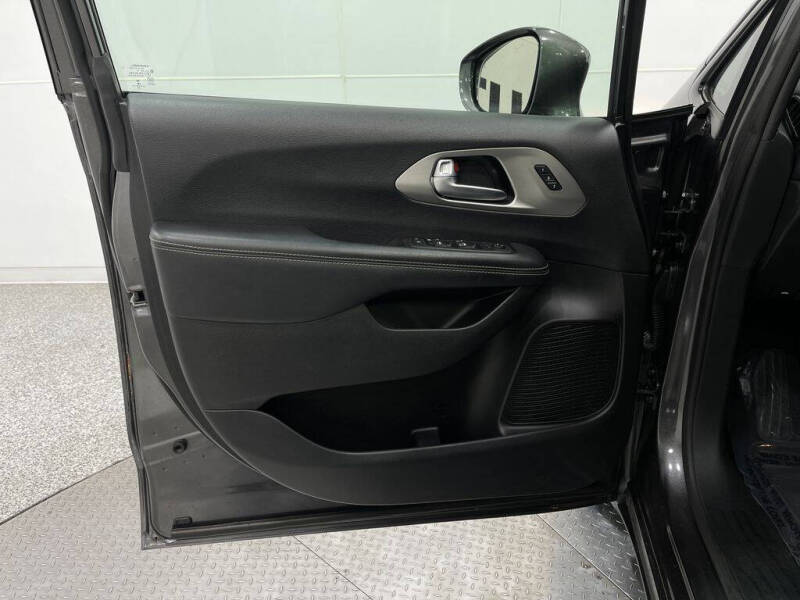 2020 Chrysler Pacifica Launch Edition