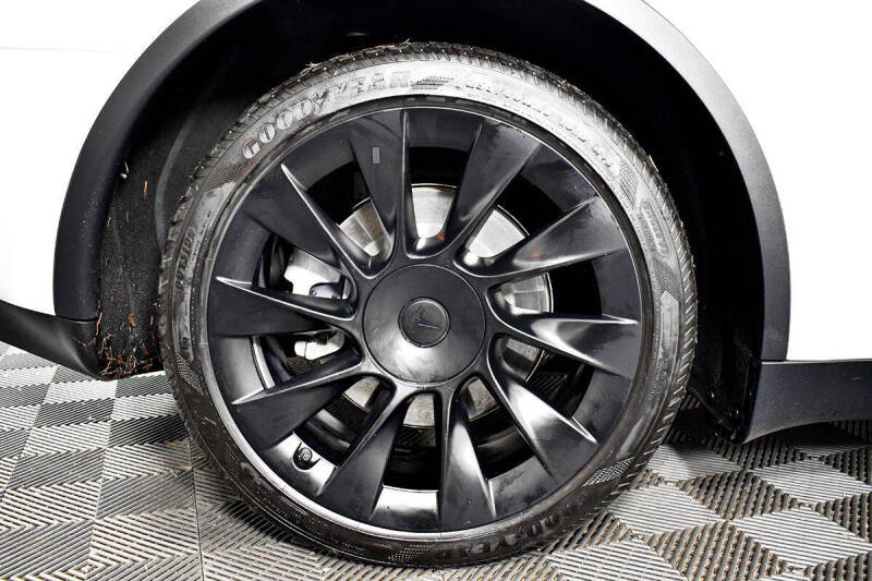 2020 Tesla Model Y Long Range