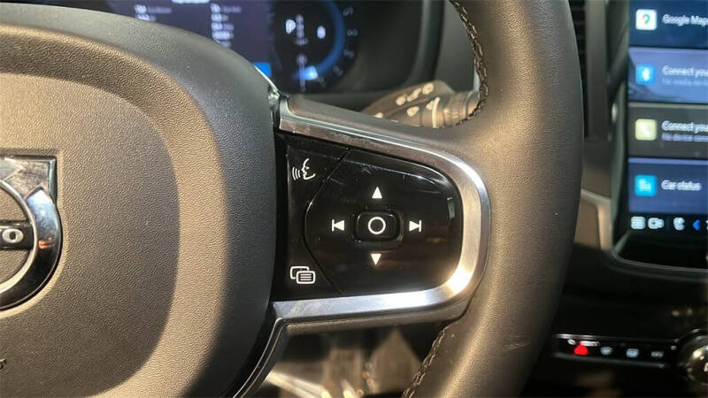 2024 Volvo XC90 B5 Core Bright Theme