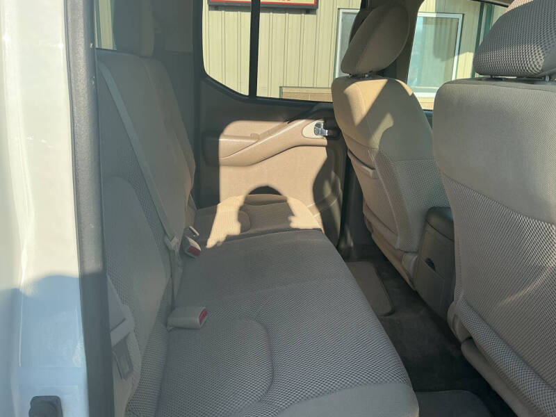 2017 Nissan Frontier SV