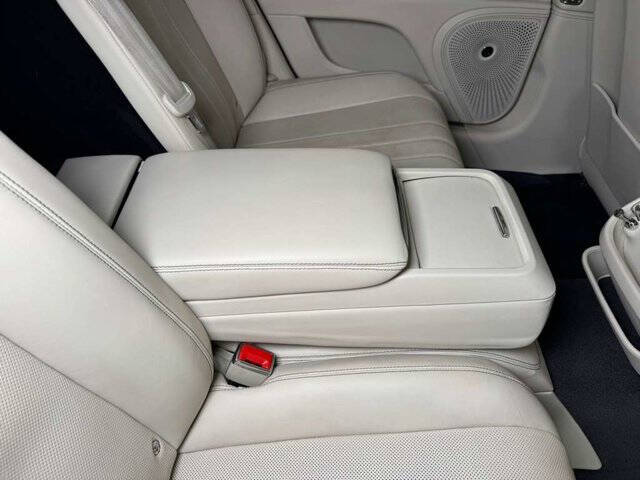 2022 Bentley Flying Spur V8