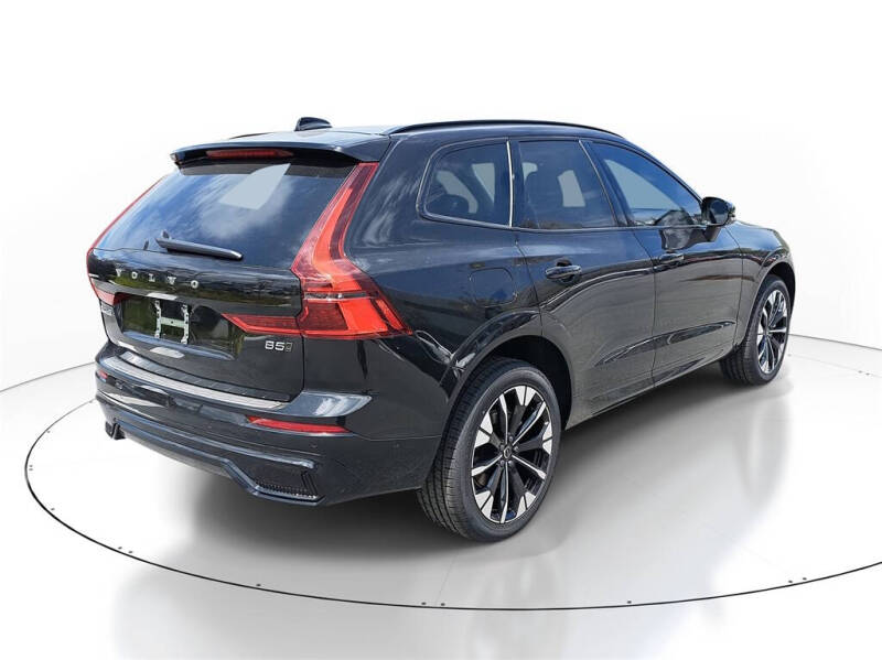 2026 Volvo XC60 B5 Plus