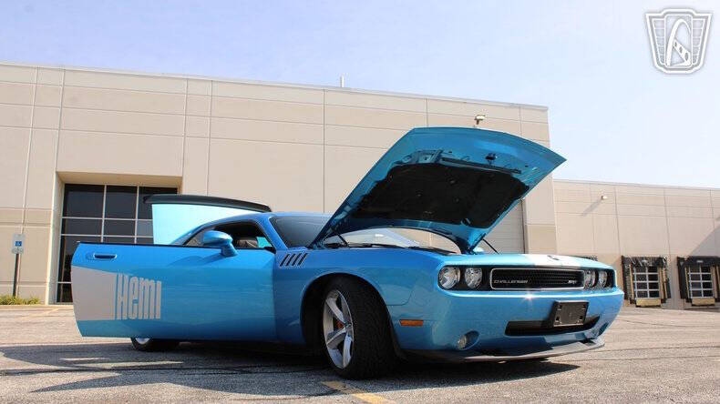 2010 Dodge Challenger SRT8
