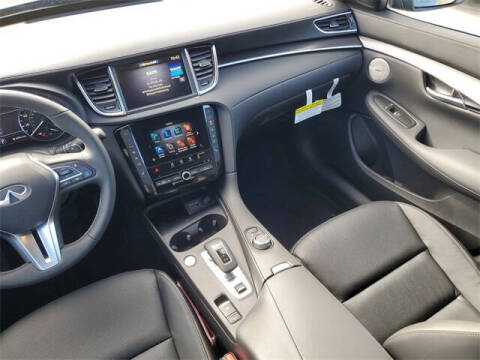 2025 Infiniti QX50 Luxe