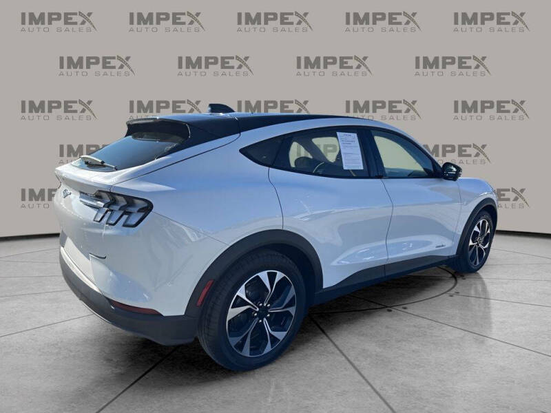 2025 Ford Mustang Mach-E Select