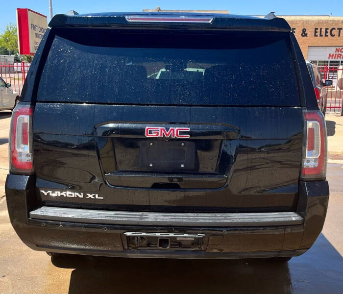 2017 GMC Yukon XL SLT