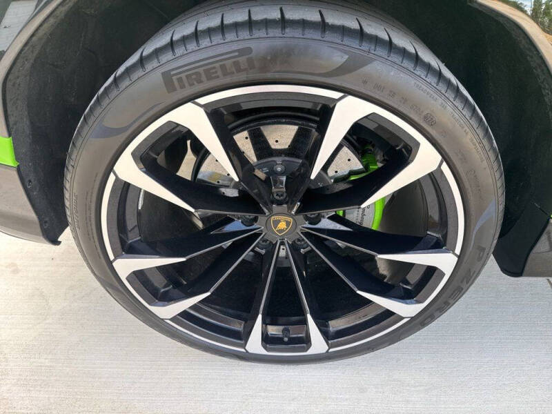 2024 Lamborghini Urus S