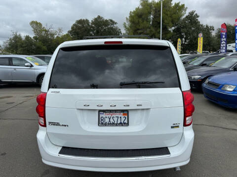 2016 Dodge Grand Caravan SXT Plus