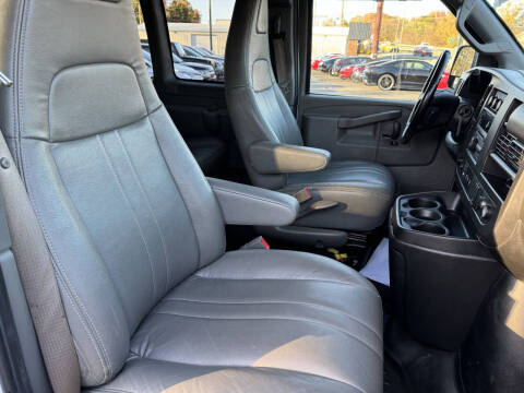 2020 Chevrolet Express LS 2500