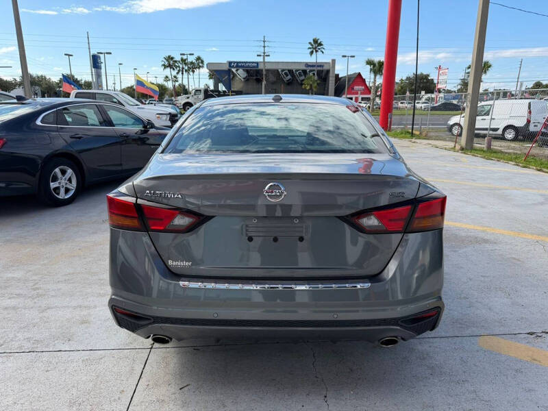2021 Nissan Altima 2.5 SR