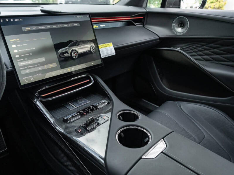 2025 Lotus Eletre Carbon