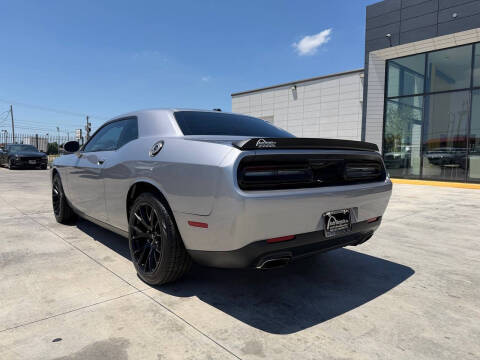 2016 Dodge Challenger SXT