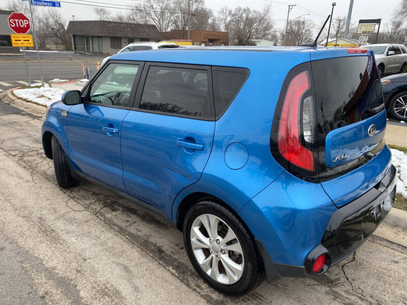 2016 Kia Soul +