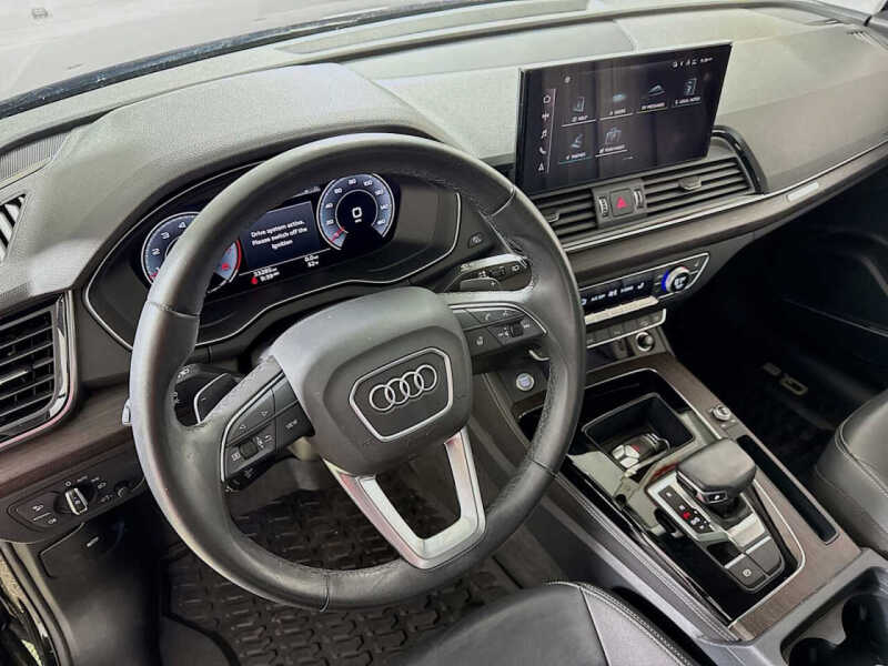 2023 Audi Q5 quattro Premium Plus 40 TFSI
