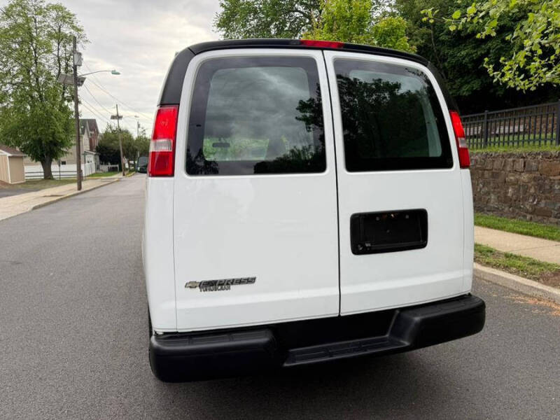2018 Chevrolet Express 2500