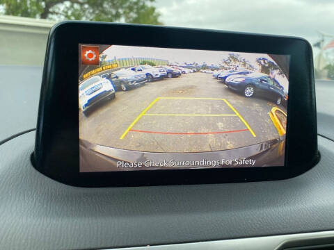 2018 Mazda MAZDA3 Touring