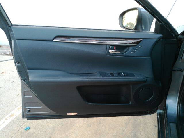 2015 Lexus ES 350 Crafted Line