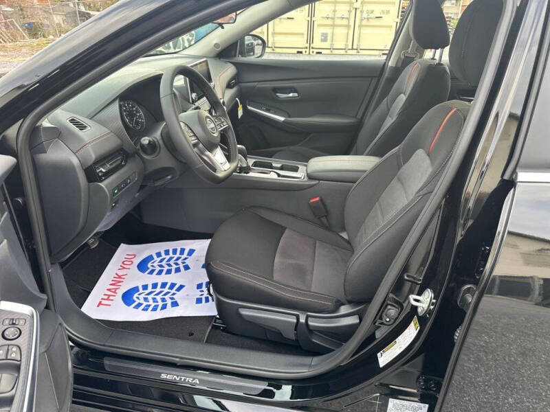 2025 Nissan Sentra SR