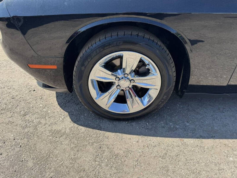 2016 Dodge Challenger SXT