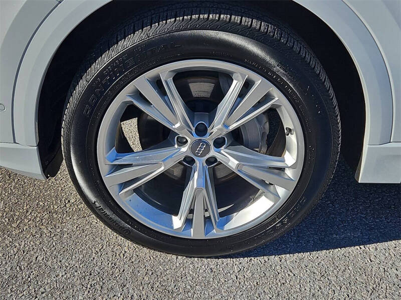 2019 Audi Q8 quattro Premium Plus 55 TFSI