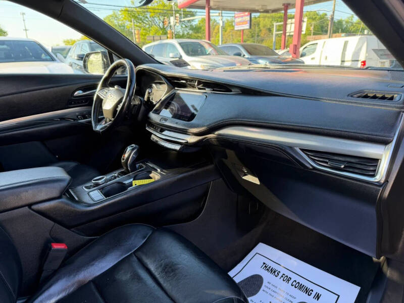 2019 Cadillac XT4 Premium Luxury
