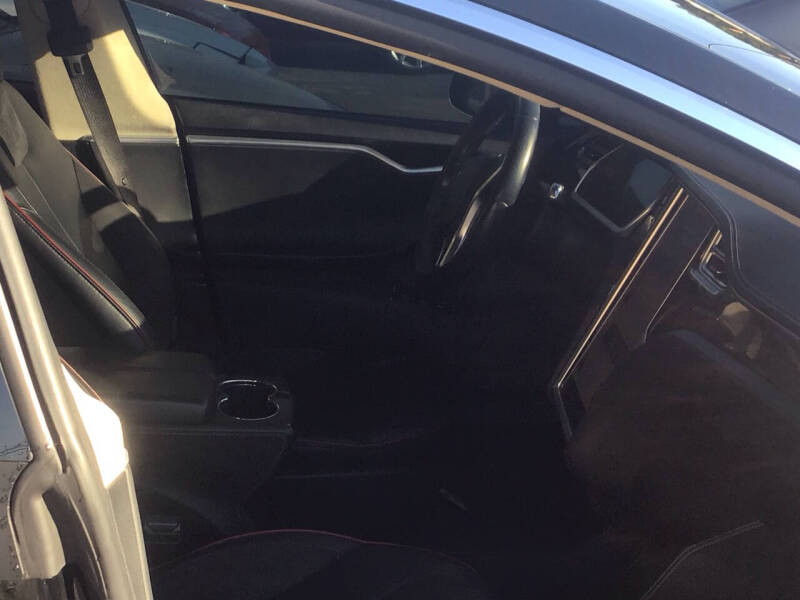 2014 Tesla Model S P85