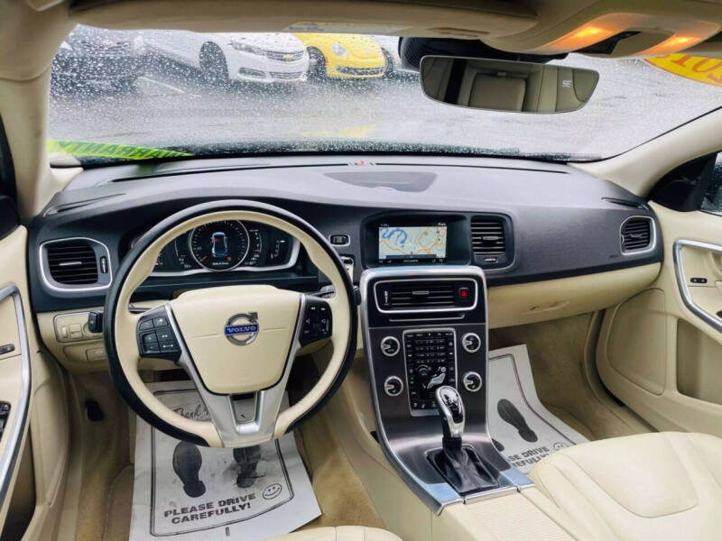 2015 Volvo S60 T5 Drive-E Platinum