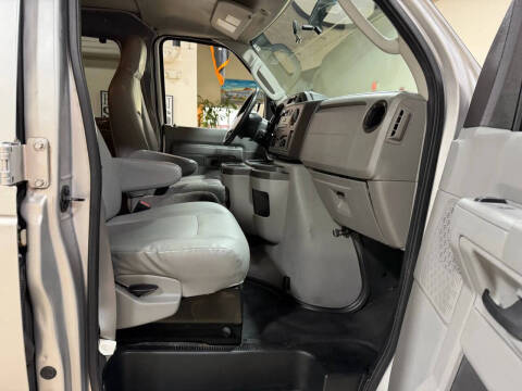 2014 Ford E-Series E-250