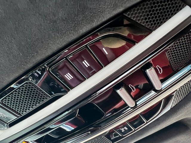 2020 Porsche Panamera GTS Sport Turismo