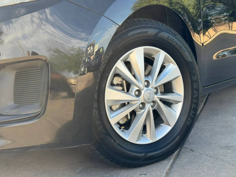 2017 Kia Sedona LX