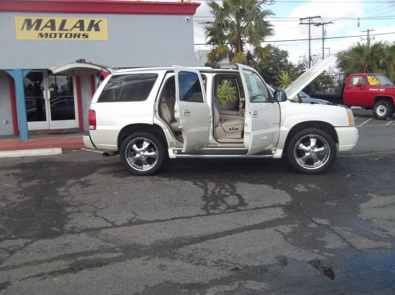 2004 Cadillac Escalade Base photo 53