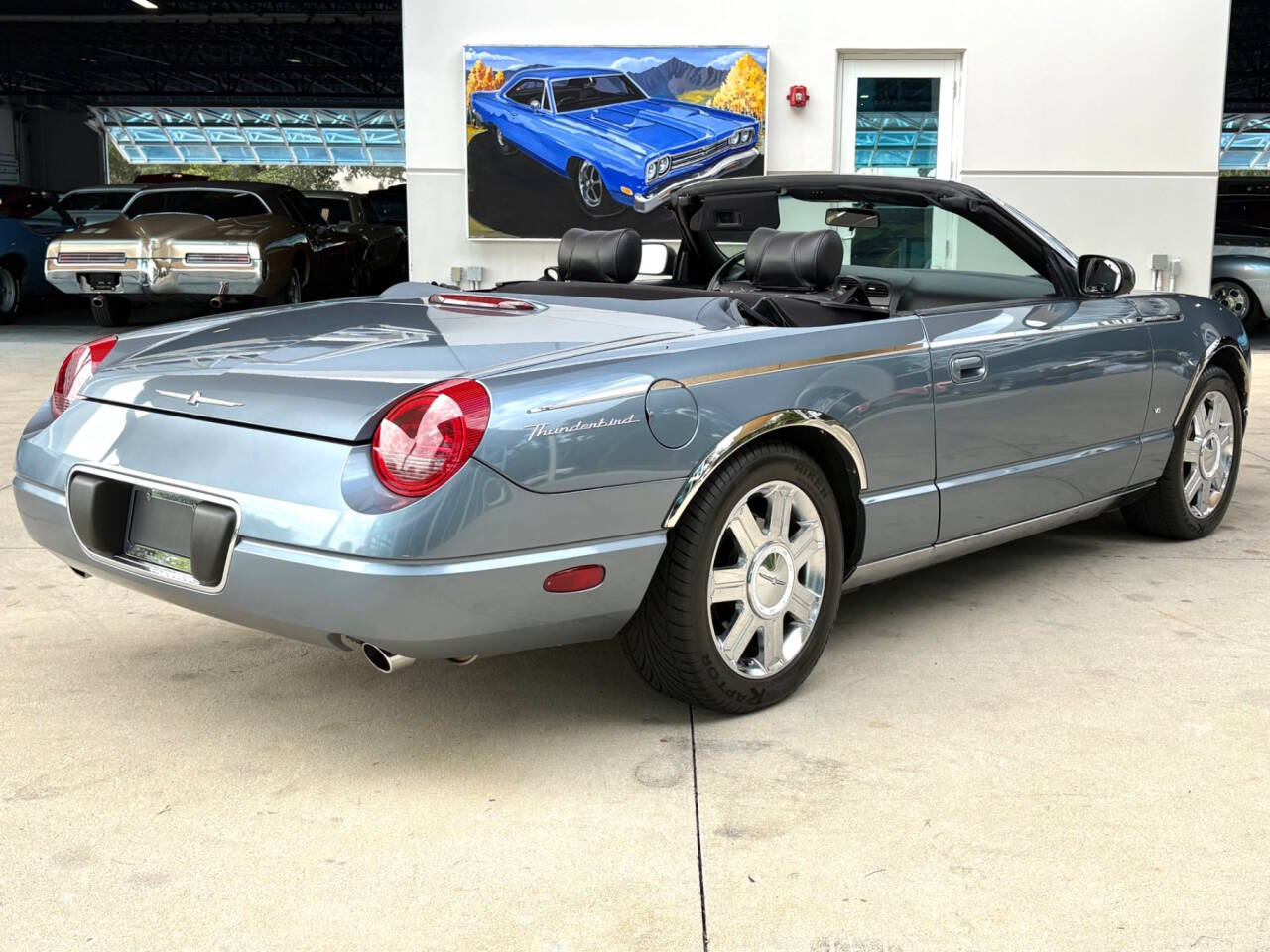 2005 Ford Thunderbird 6
