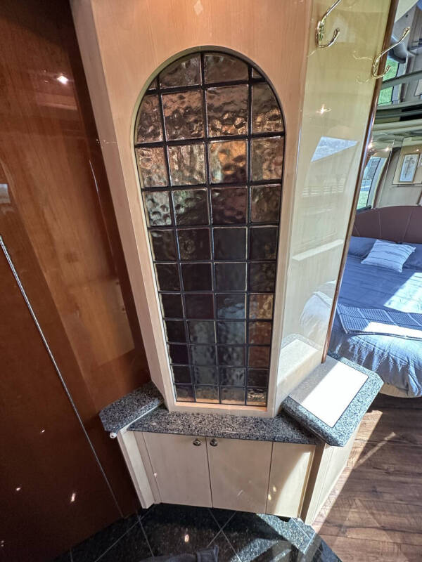 2001 Prevost Liberty