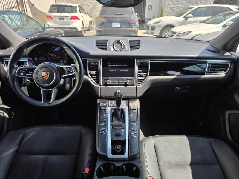 2018 Porsche Macan