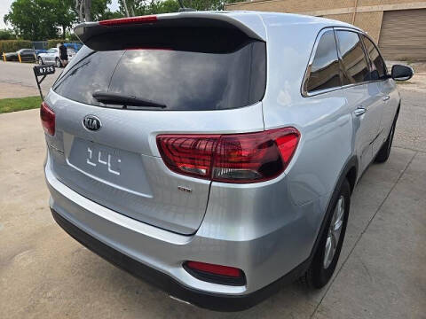 2019 Kia Sorento LX