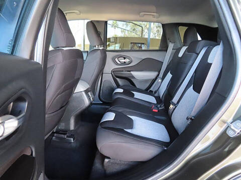 2014 Jeep Cherokee Sport