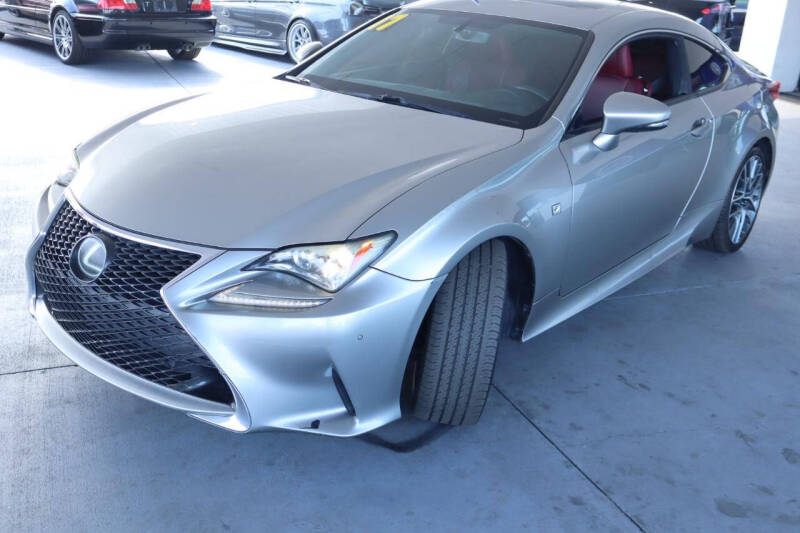 2017 Lexus RC 200t