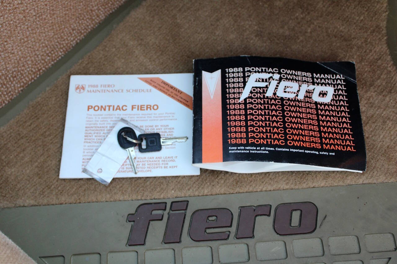 1988 Pontiac Fiero 18