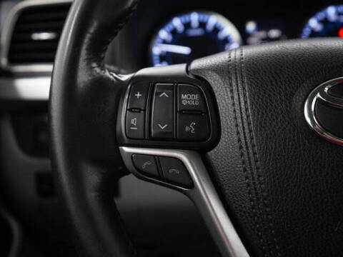 2017 Toyota Highlander LE Plus