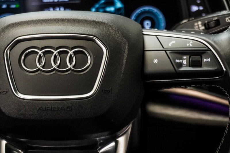 2021 Audi Q8 quattro Premium Plus 55 TFSI