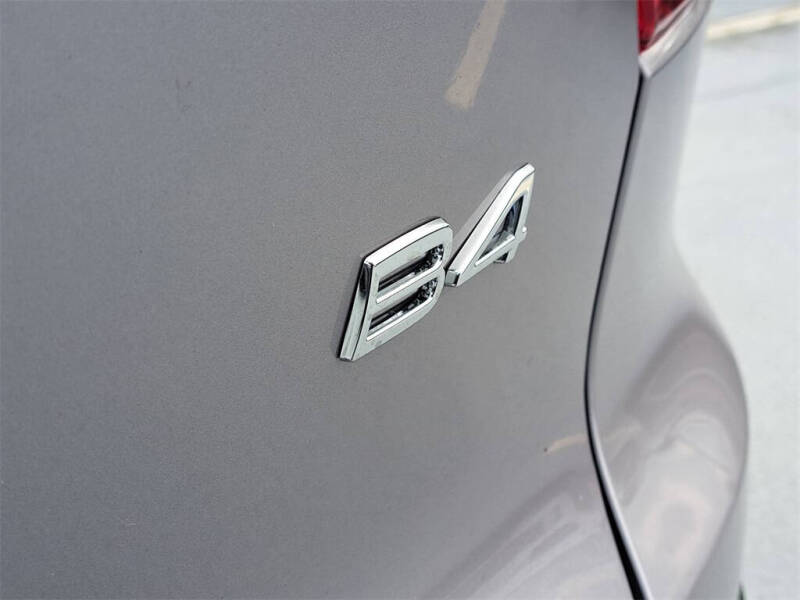 2026 Volvo XC40 B4 Plus