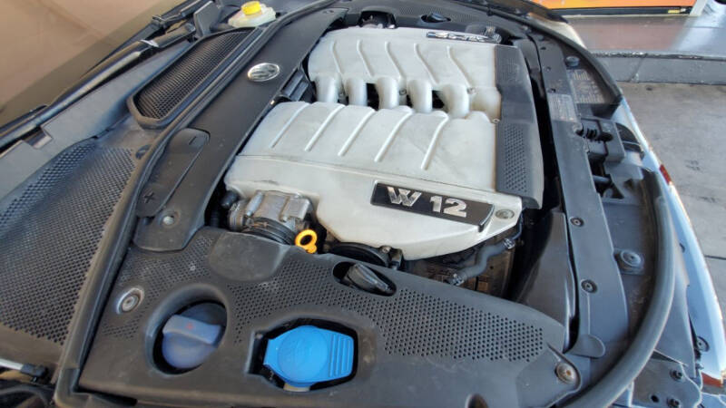 2004 Volkswagen Phaeton Premiere Edition W12