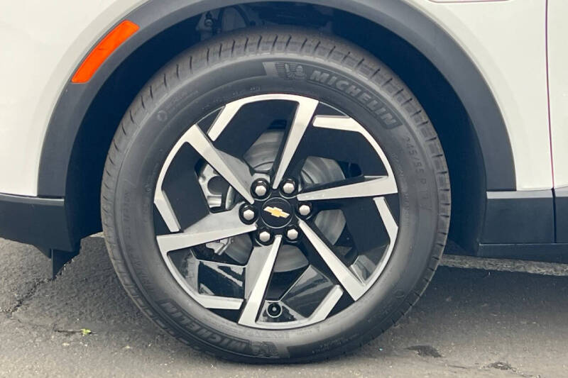 2026 Chevrolet Equinox EV LT 1