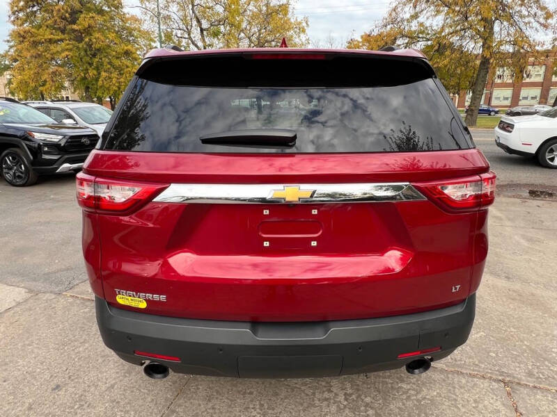 2019 Chevrolet Traverse LT Cloth