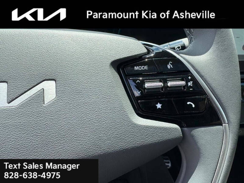 2025 Kia Niro EX Touring